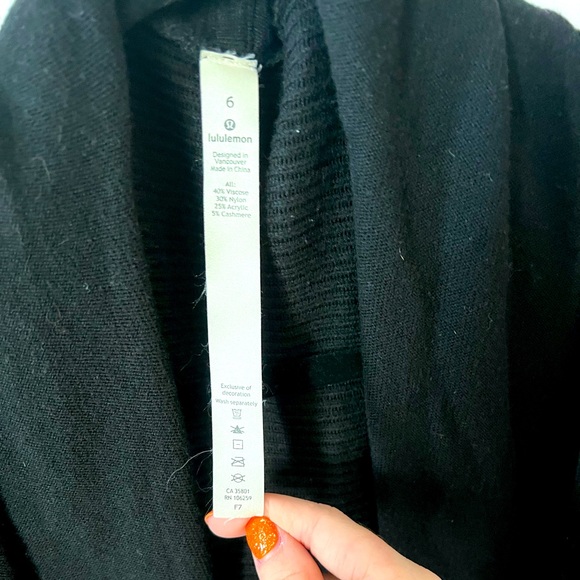 Lululemon cardigan sweater size 6 - Picture 4 of 5